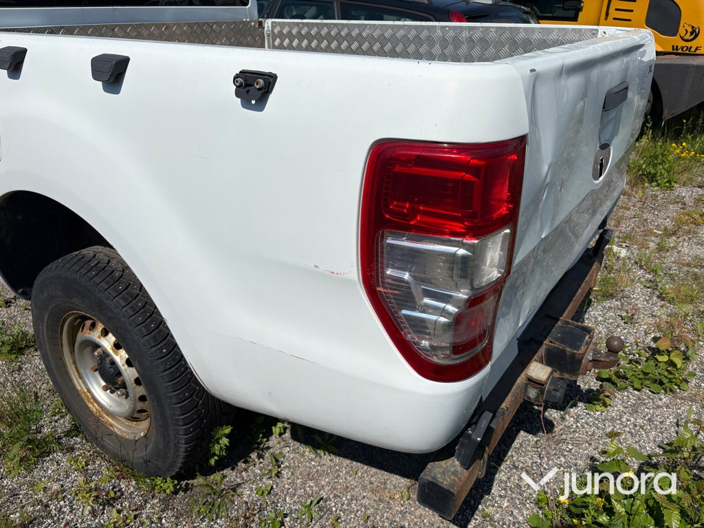 Pickup - Ford, Ranger, Hilltip redskap