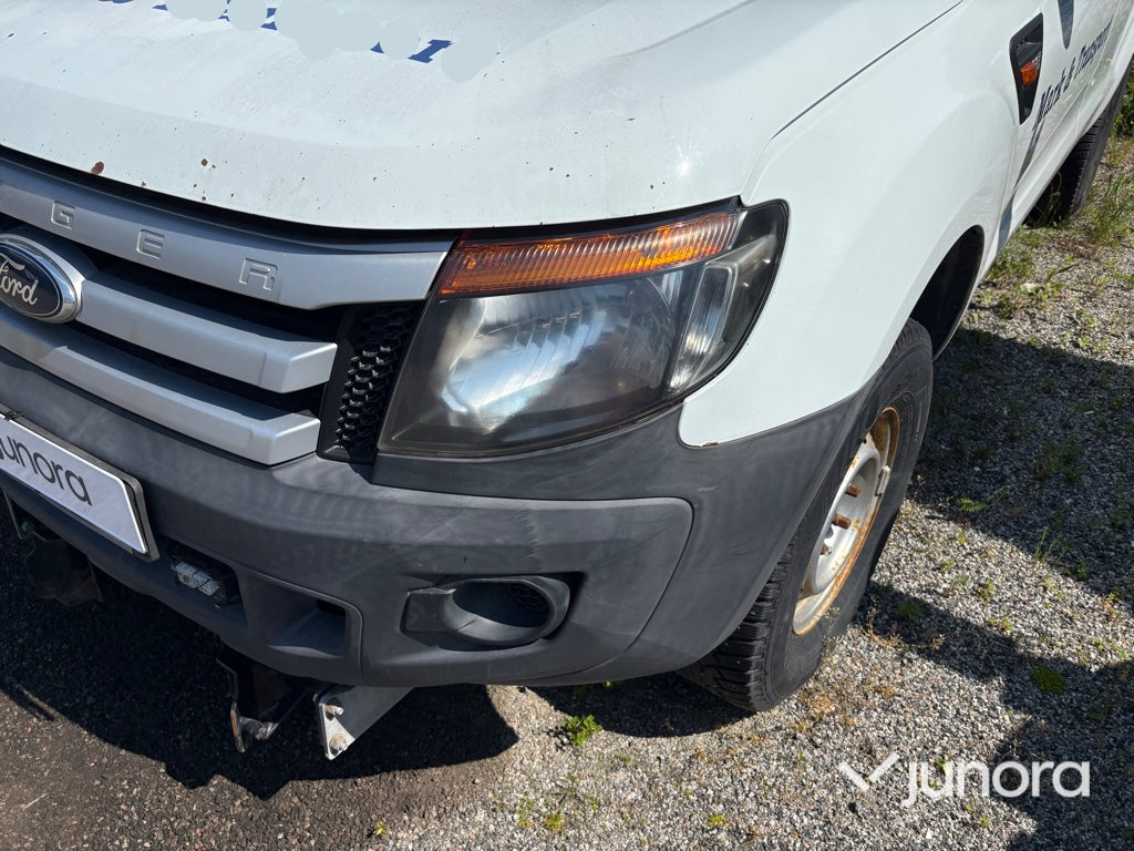 Pickup - Ford, Ranger, Hilltip redskap