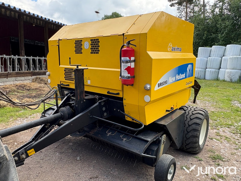 Rundbalspress New Holland BR6090
