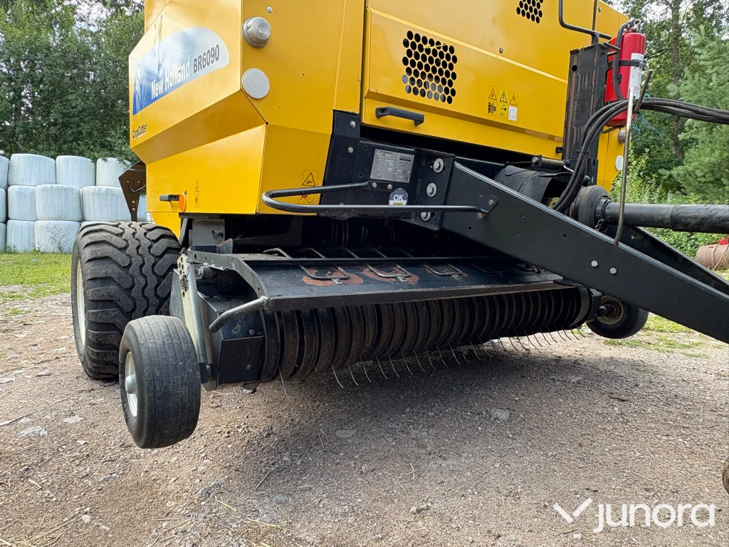 Rundbalspress - New Holland, BR6090