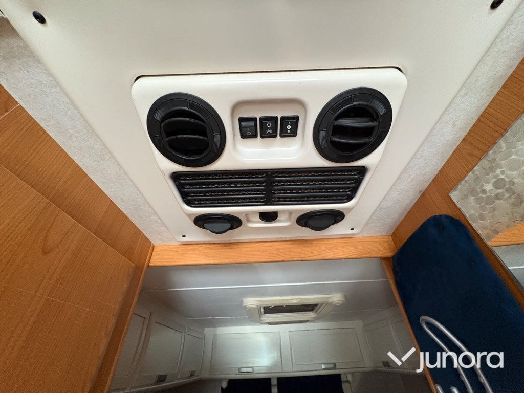 Husbil Mercedes-Benz AH CA 696