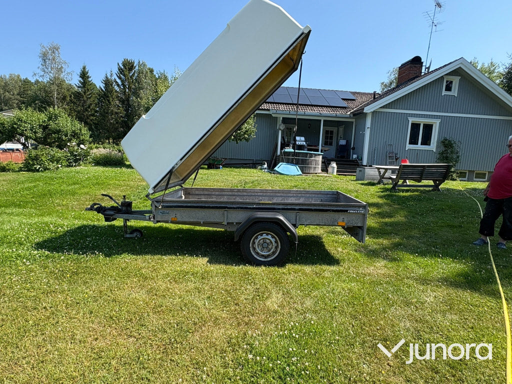 Släpvagn med Kåpa THULE L1000