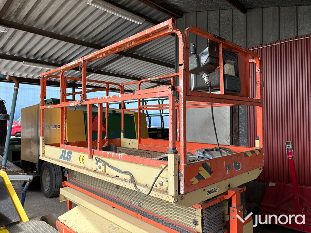 Saxlift - JLG Industries, 2658E
