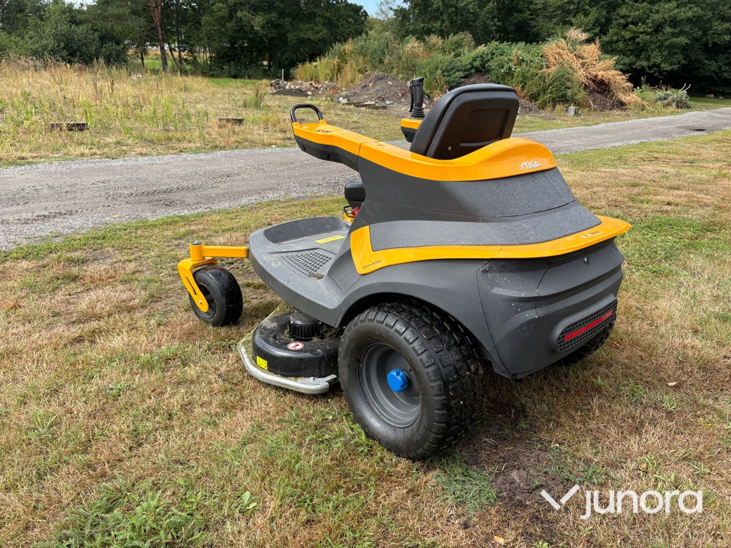 Åkgräsklippare - Stiga, Gyro 900e