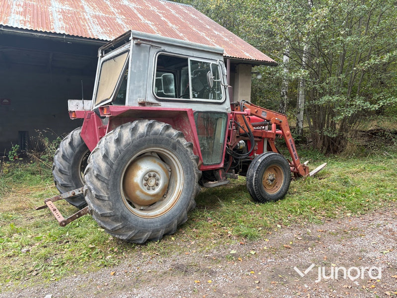 Traktor Massey Ferguson 550-2 med lastare