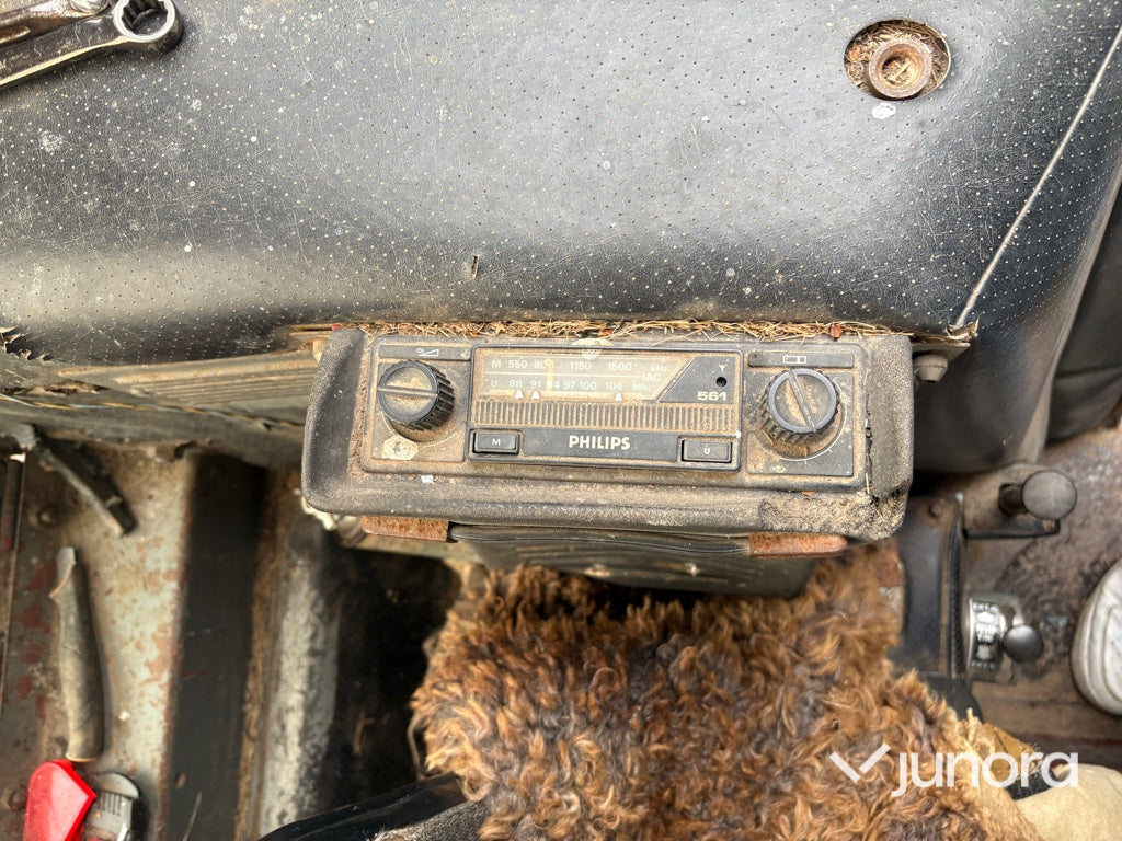 Traktor - Massey Ferguson 550-2 med lastare
