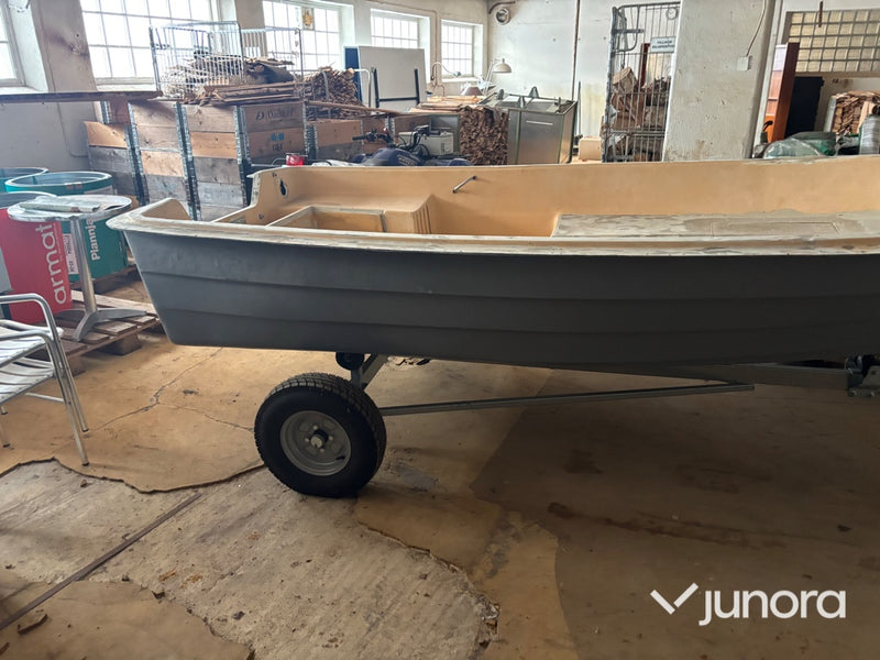 Båt - Easy Line 30-kärra, inkl. trailer