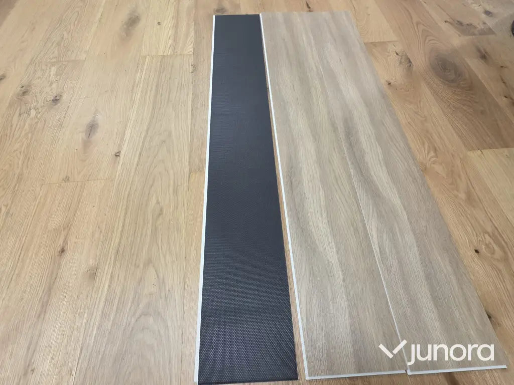 Vinylgolv - Ljus ek, 114 m²