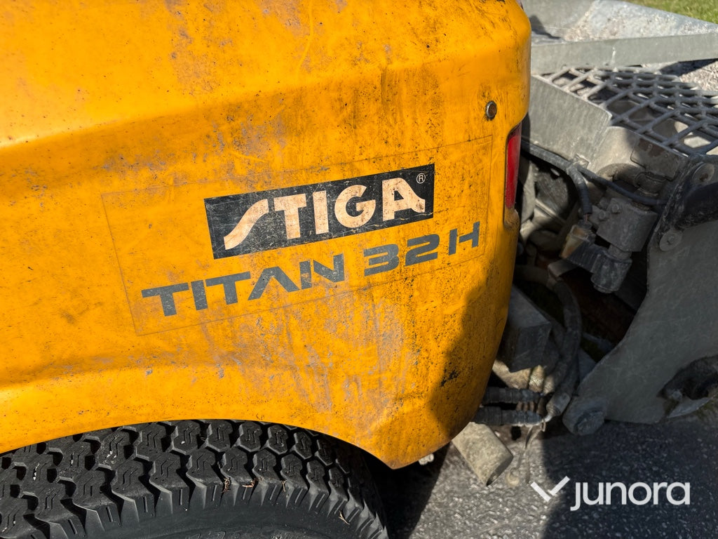 Redskapsbärare - Stiga Titan 32H
