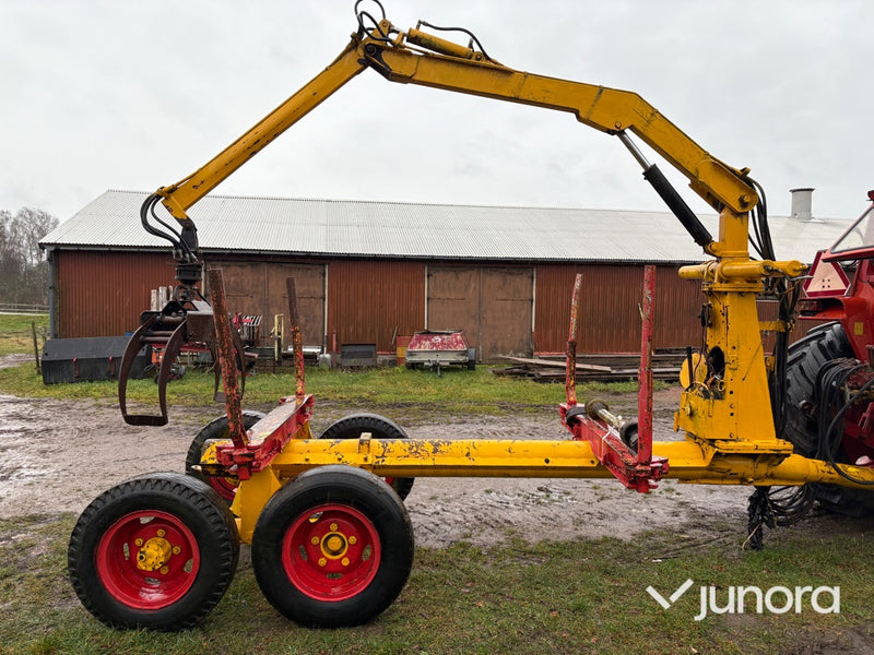 Skogsvagn - med kran