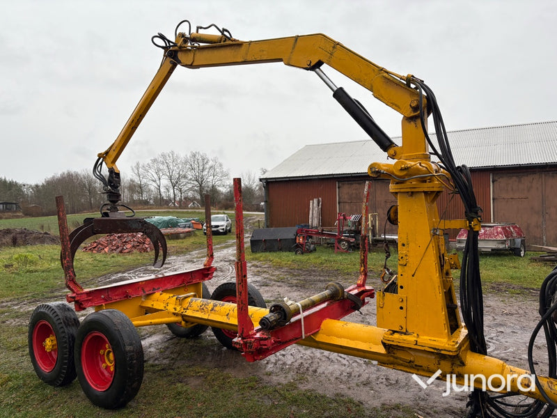 Skogsvagn - med kran