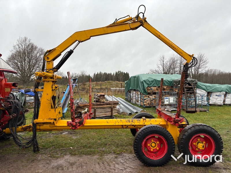 Skogsvagn - med kran