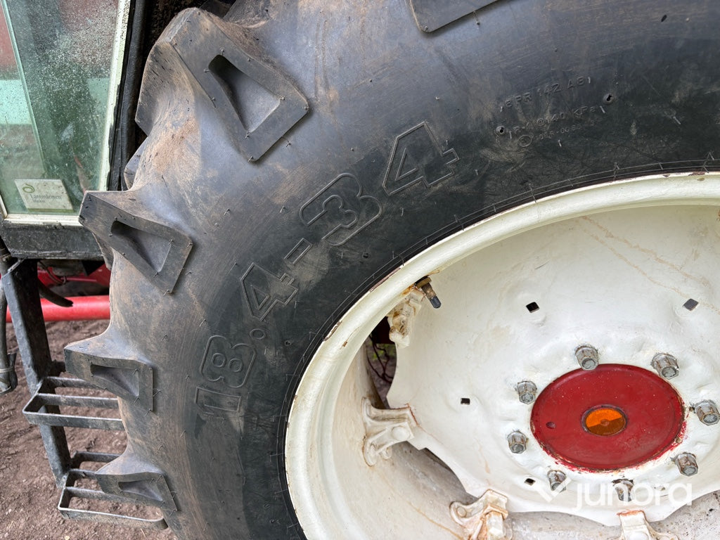 Traktor - International IH, 844 4X4