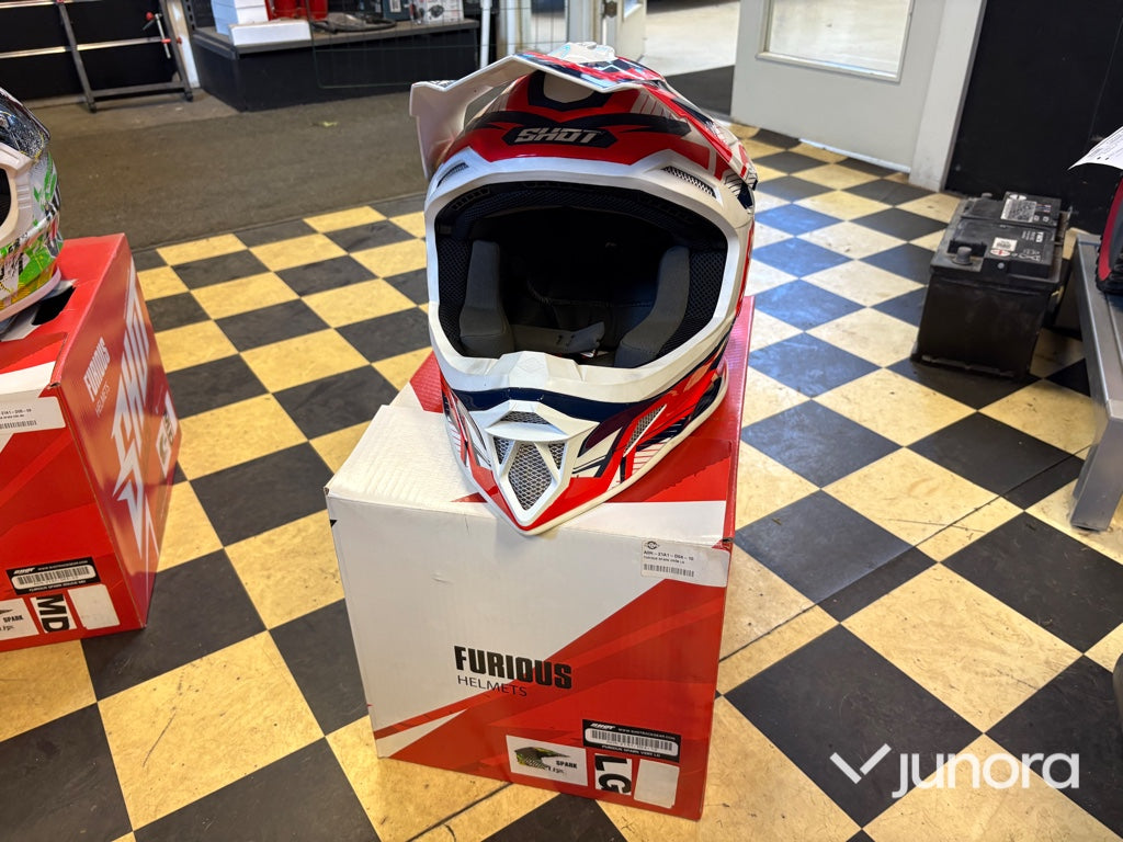 Crosshjälm - Furious Helmets