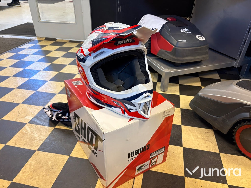 Crosshjälm - Furious Helmets