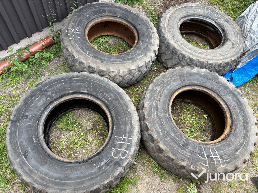 Hjullastarhjul - Michelin, 17,5 R 25, 4 st