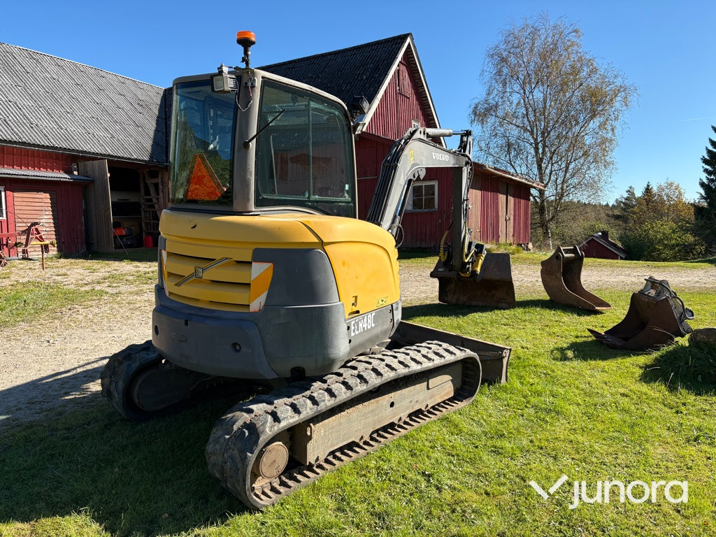 Bandgrävare grävmaskin Volvo ECR48C