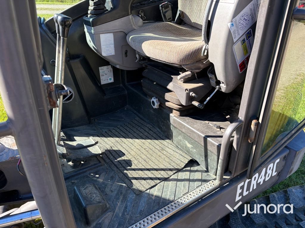 Bandgrävare grävmaskin Volvo ECR48C