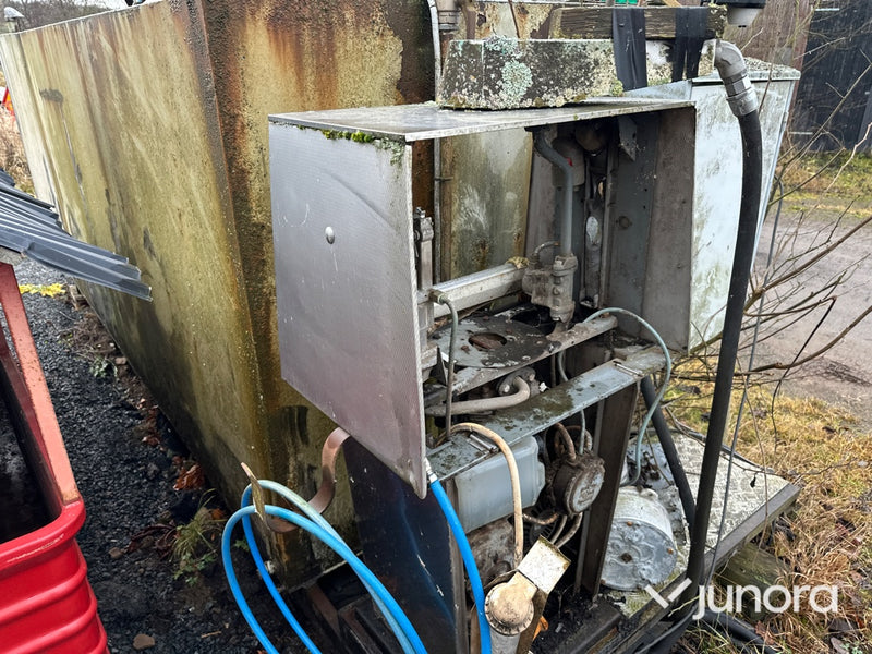 Dieseltank - med pump, 10 kubik