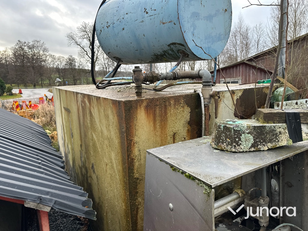 Dieseltank - med pump, 10 kubik