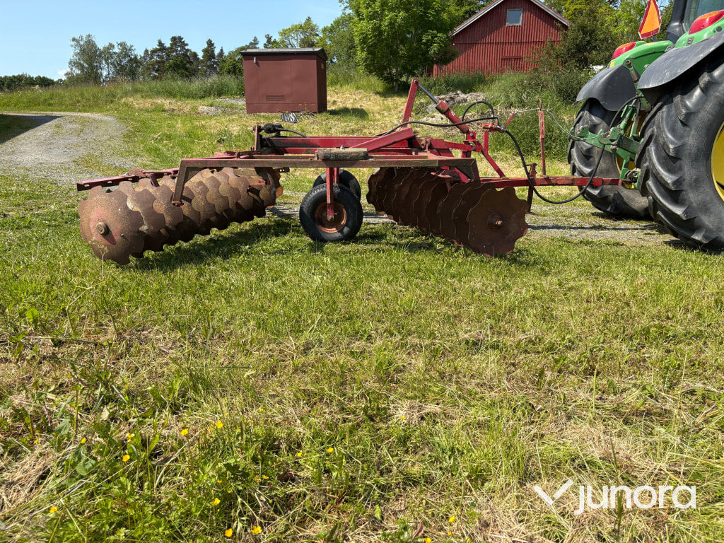 Lilla Harrie Skålsvans/Tallriksharv