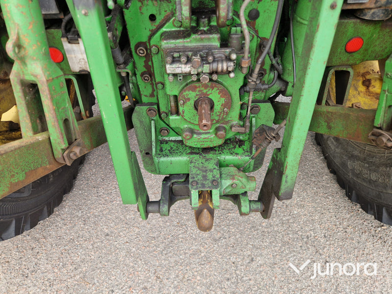 Traktor John Deere 5090 R