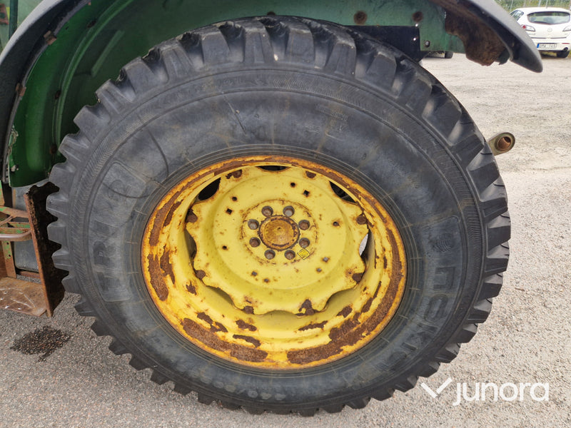 Traktor John Deere 5090 R