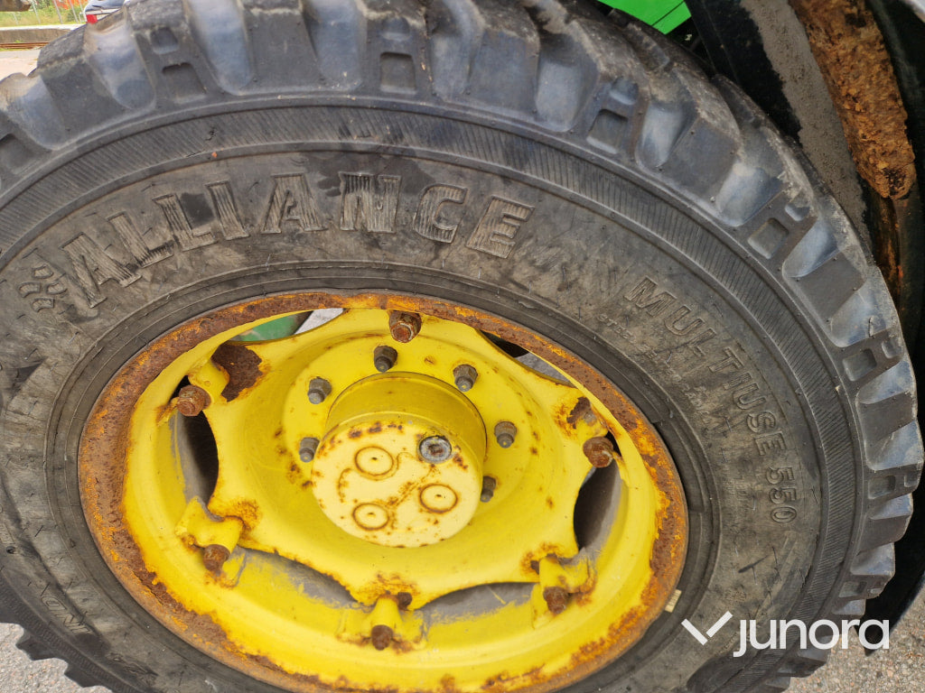 Traktor John Deere 5090 R