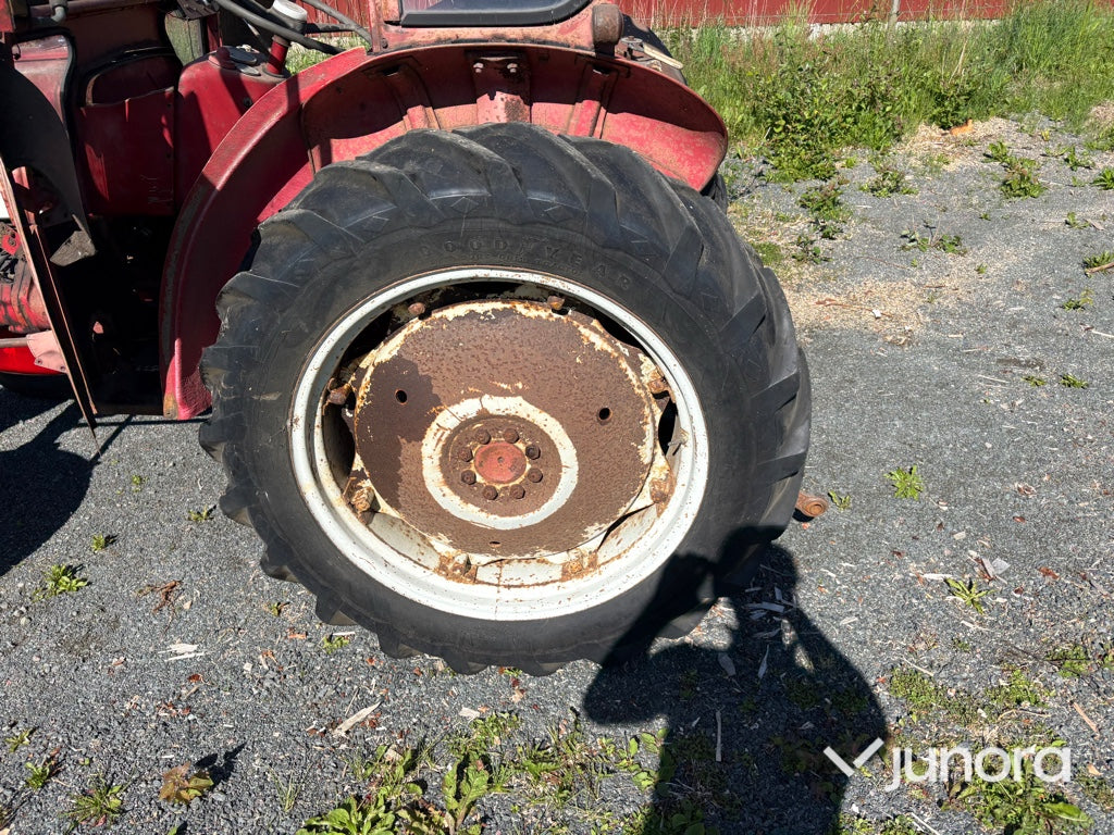 Traktor - McCormick, International 276