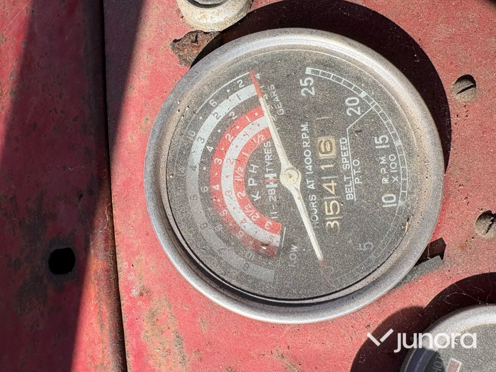 Traktor - McCormick, International 276