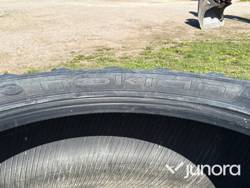 4 st Nokia TRI 2 Entreprenaddäck