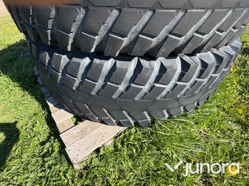 4 st Nokia TRI 2 Entreprenaddäck