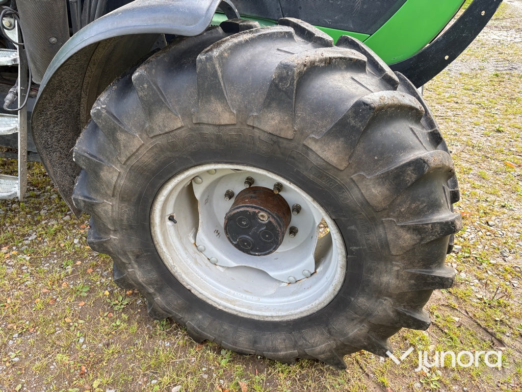 Traktor - Deutz-Fahr Agrotron K120 med lastare