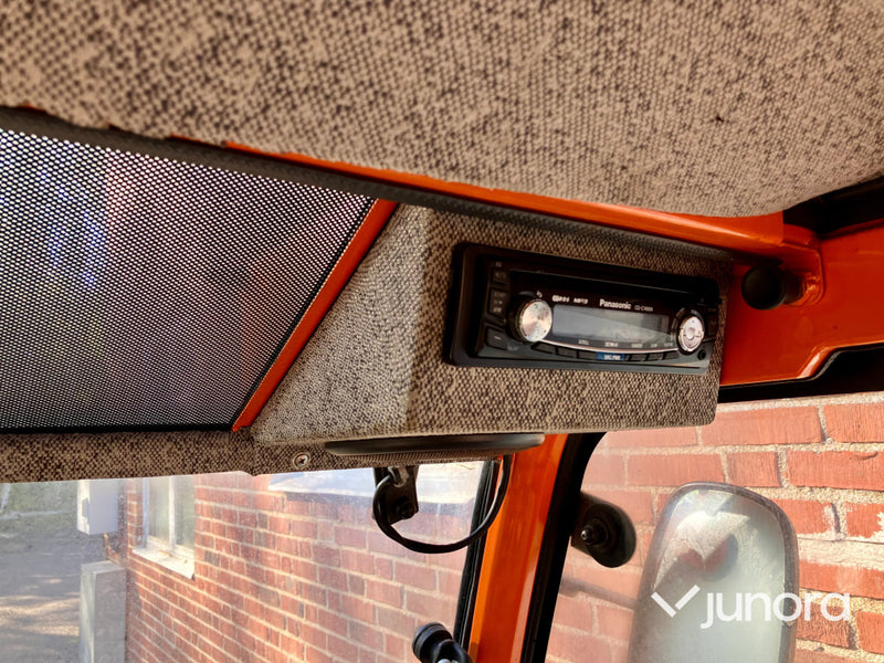 Holder C240 redskapsbärare