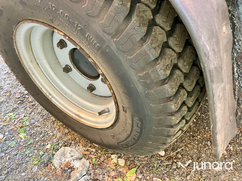 Holder C240 redskapsbärare