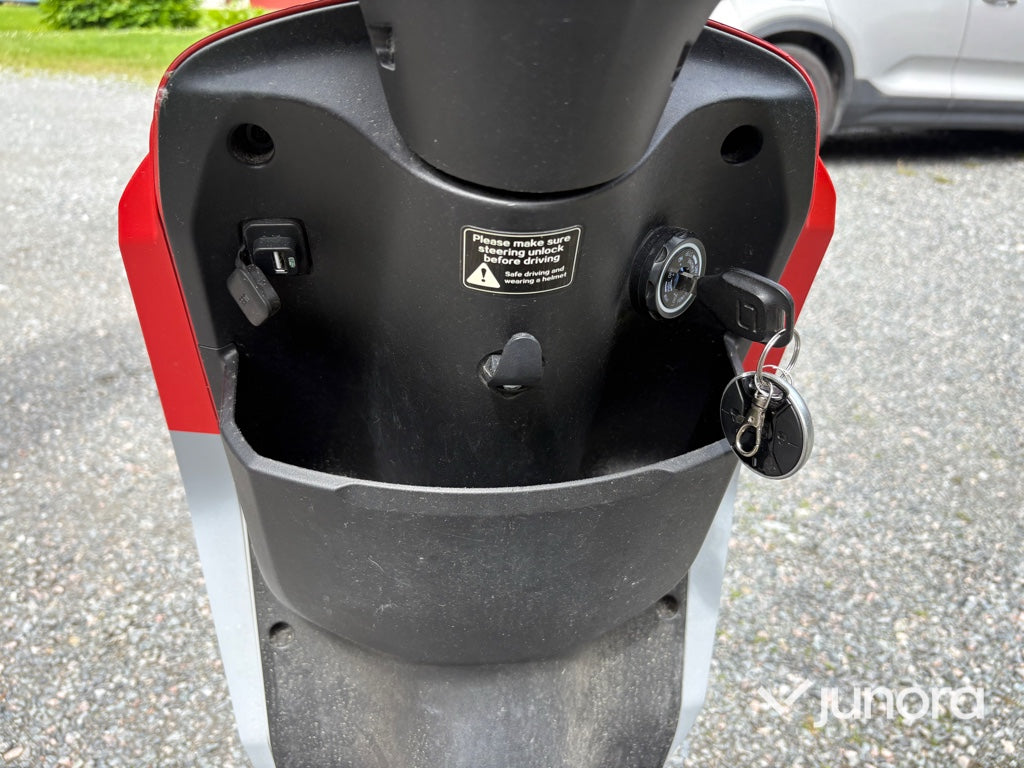 Elmoped - Super, Soco