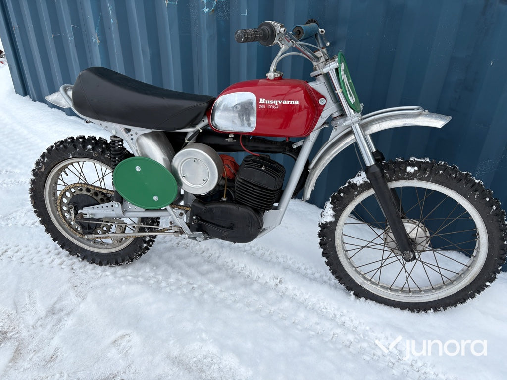 Crossmotorcykel - HVA 250 cc
