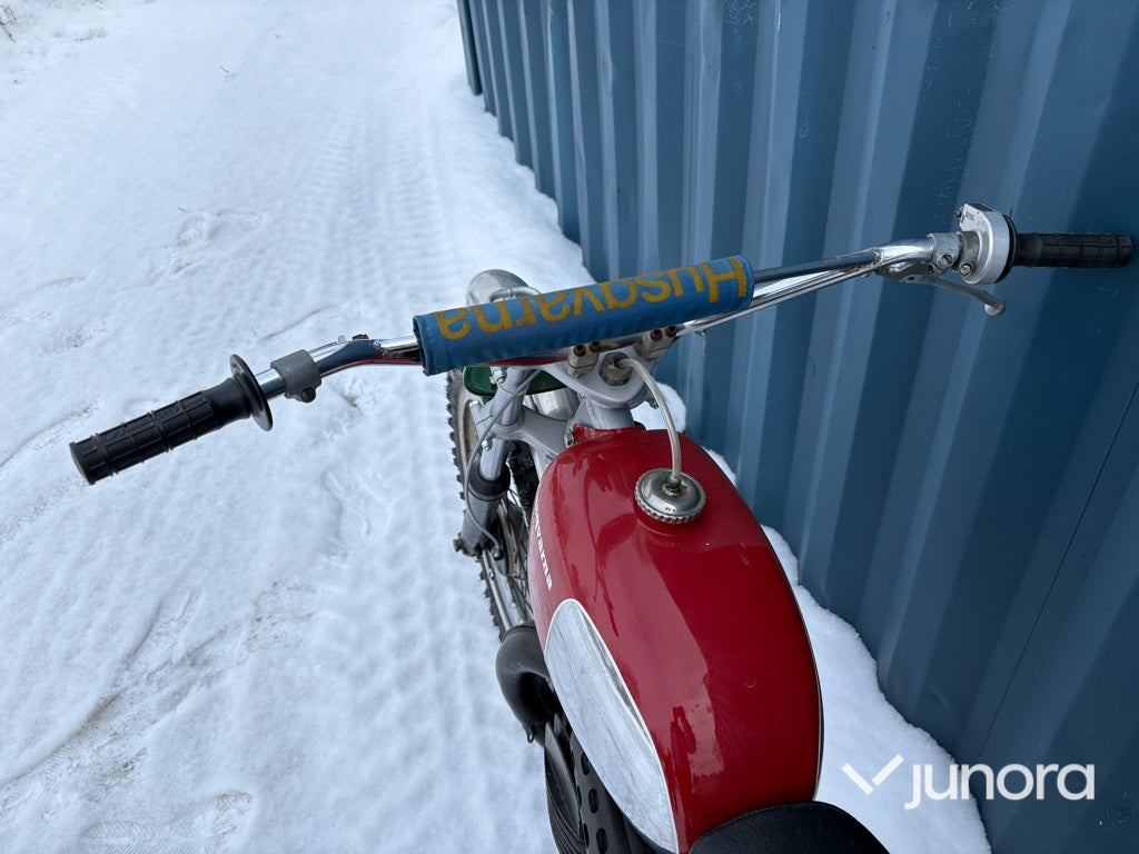 Crossmotorcykel - HVA 250 cc