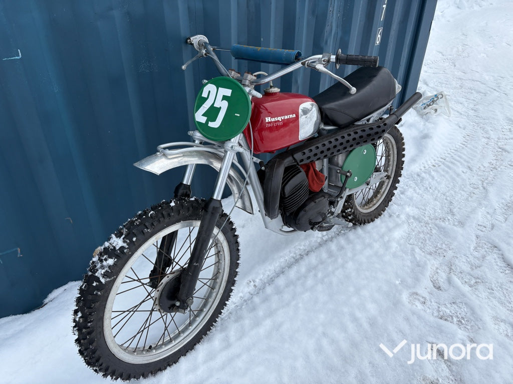 Crossmotorcykel - HVA 250 cc