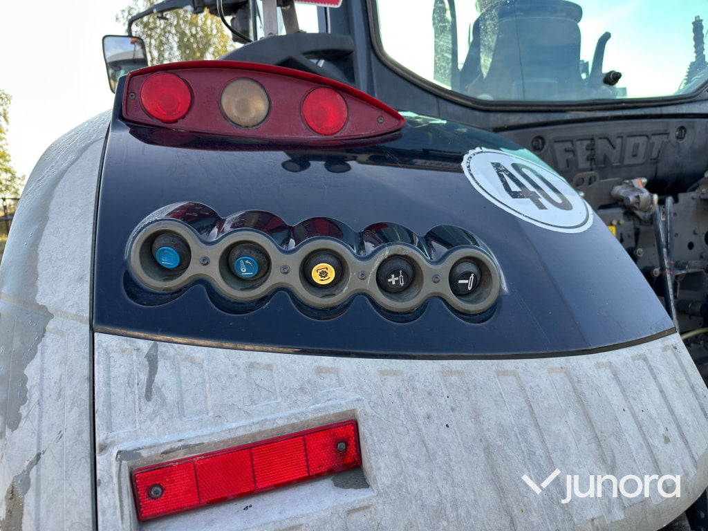 Fendt 724 vario med frontlyft & pto
