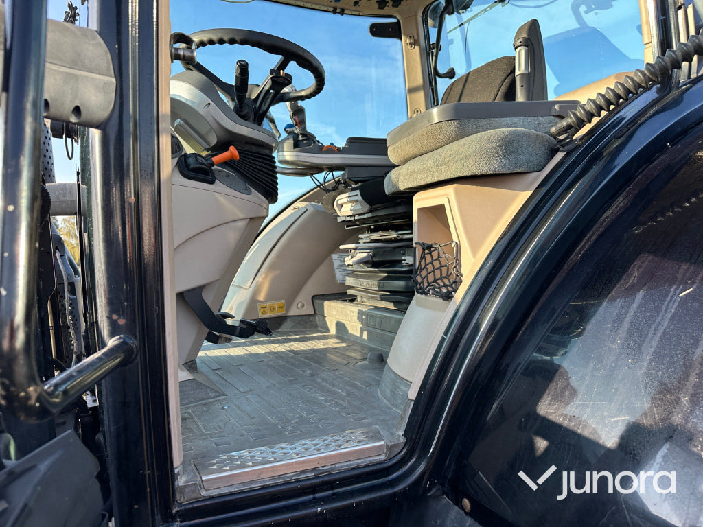 Fendt 724 vario med frontlyft & pto