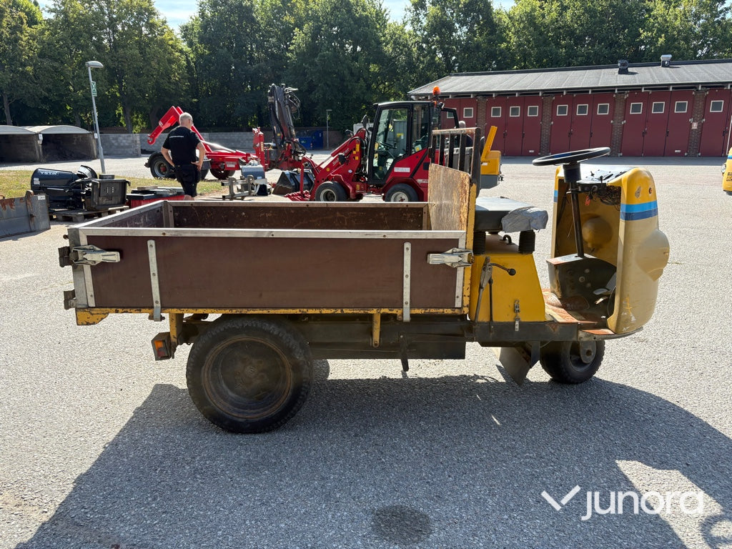 Eldriven flaktruck med trevägstipp – Alme TR10EL