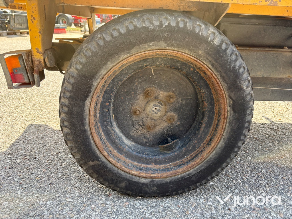 Eldriven flaktruck med trevägstipp – Alme TR10EL