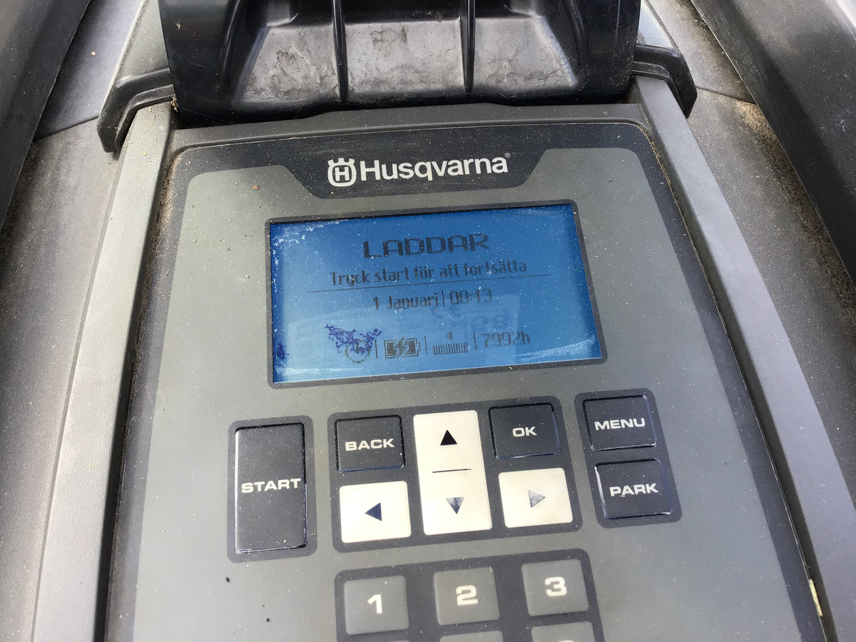 Robotgräsklippare Husqvarna 320