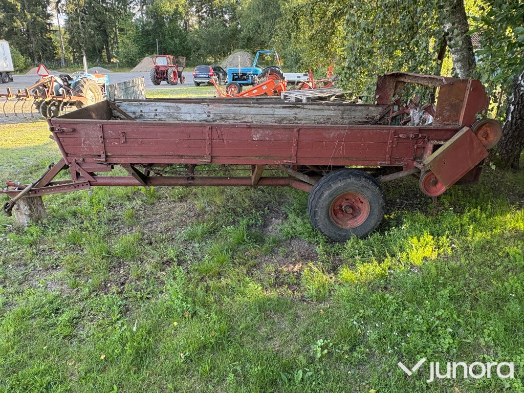 Gödselspridare JF AV40