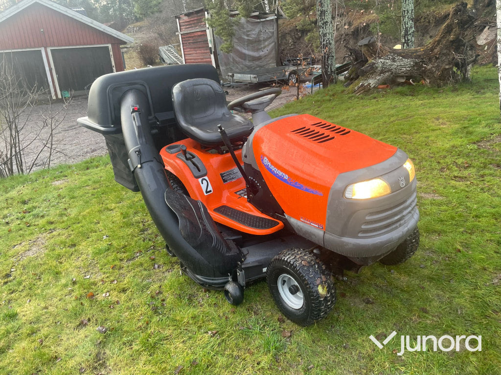 Åkgräsklippare - Husqvarna YTH2148
