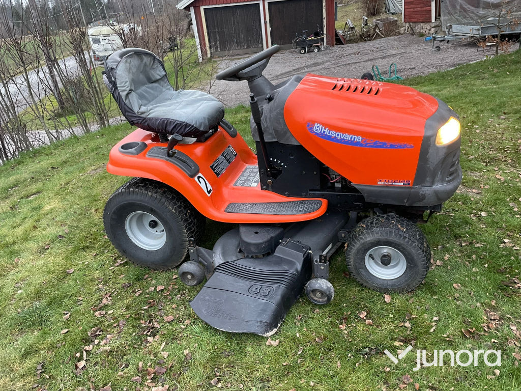 Åkgräsklippare - Husqvarna YTH2148