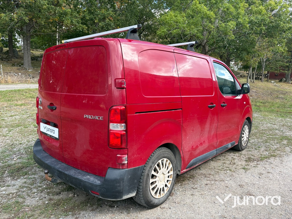 Skåpbil Toyota Proace
