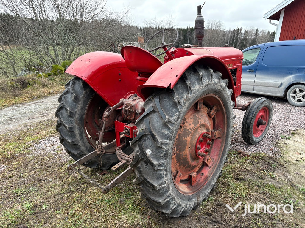 Traktor - Volvo, T31