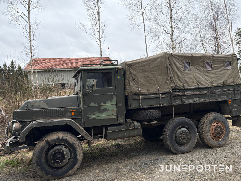 Militär lastbil Volvo TL 31